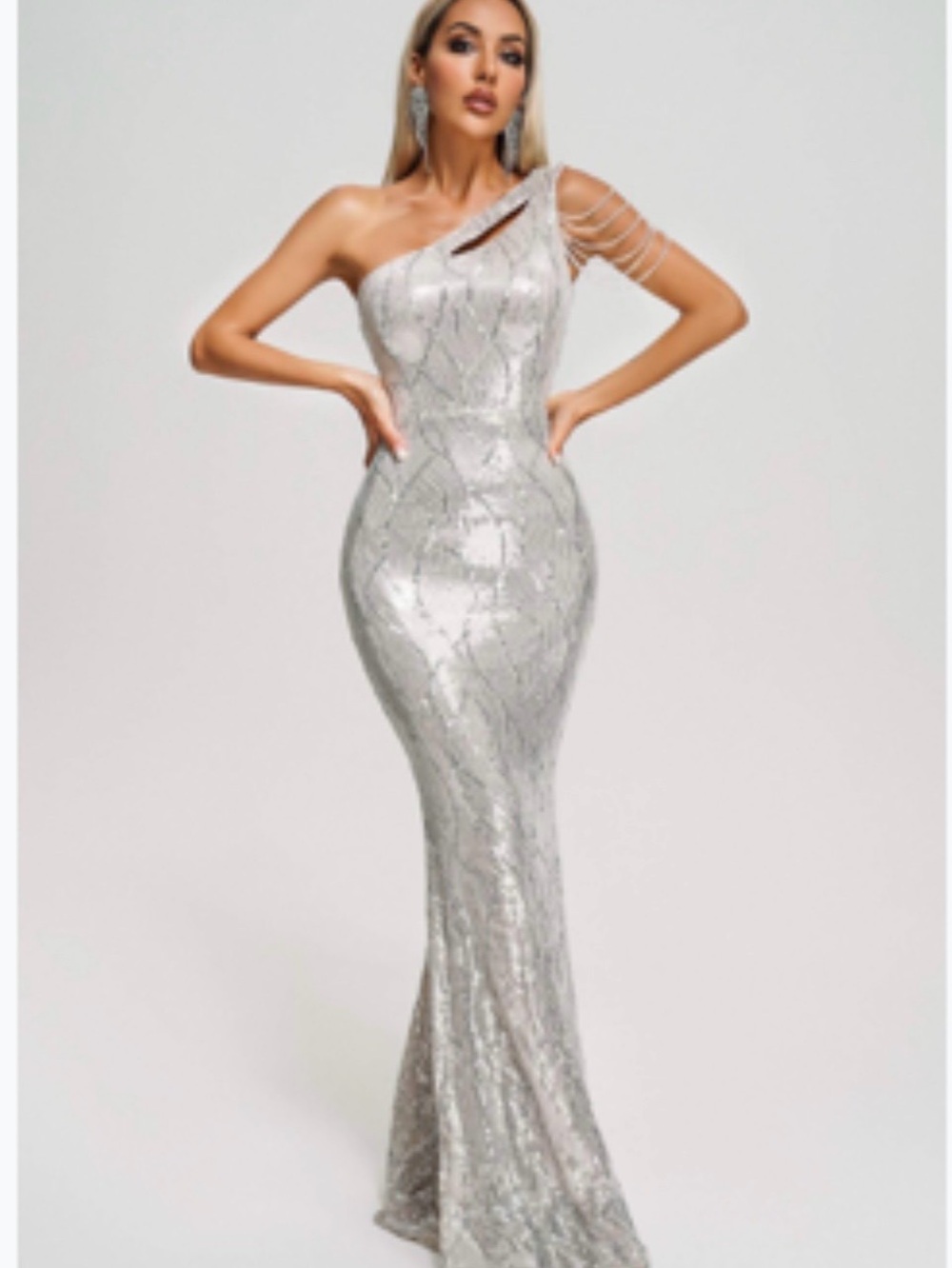 One-Shoulder Sequin Party Dress in Champagne